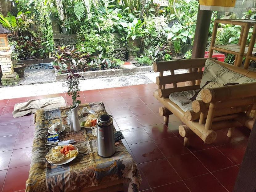 1Bd Guest House In Family Compound1, 15 Minute Walk To Yoga Barn Ubud Exteriér fotografie