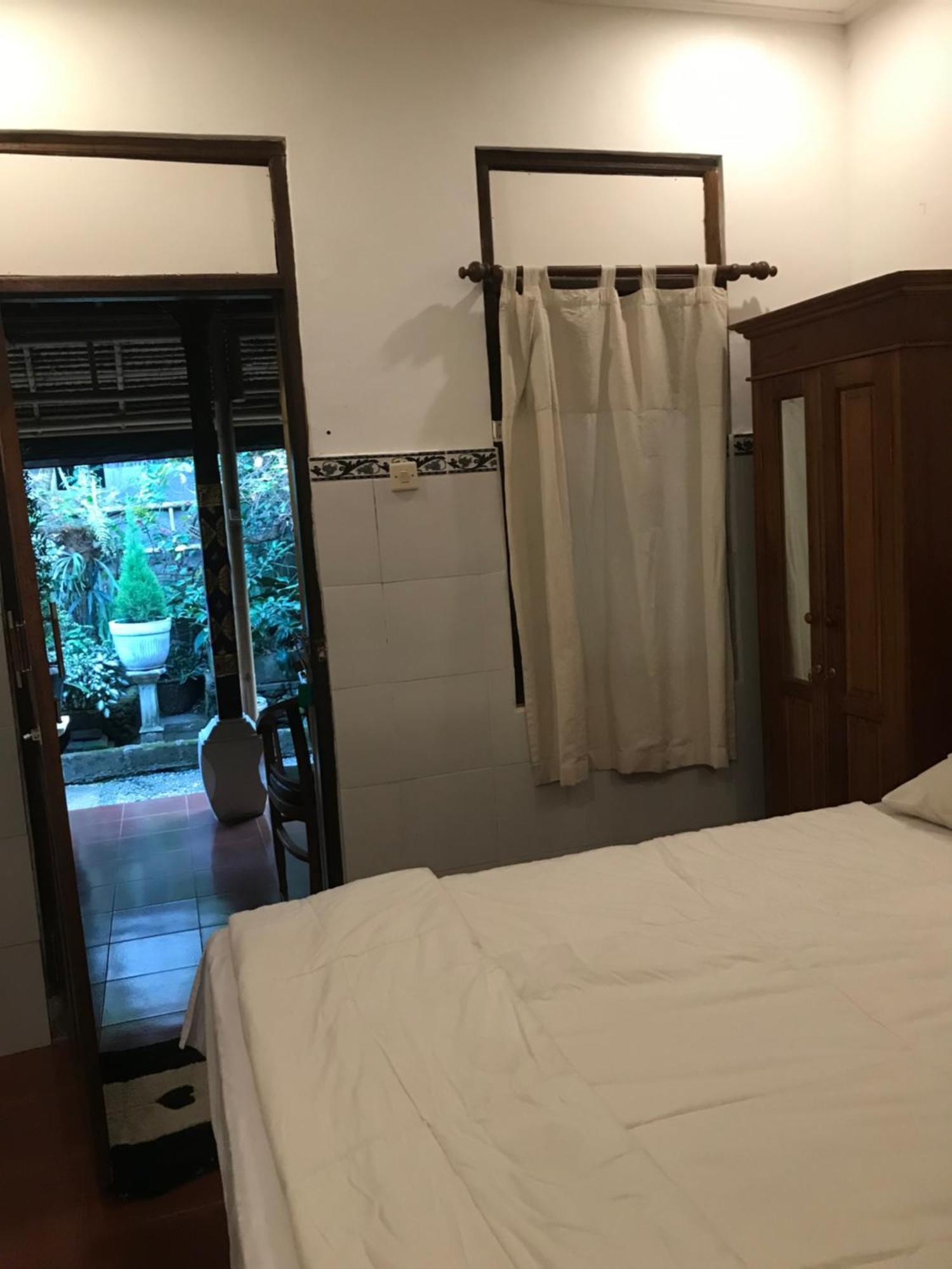 1Bd Guest House In Family Compound1, 15 Minute Walk To Yoga Barn Ubud Exteriér fotografie